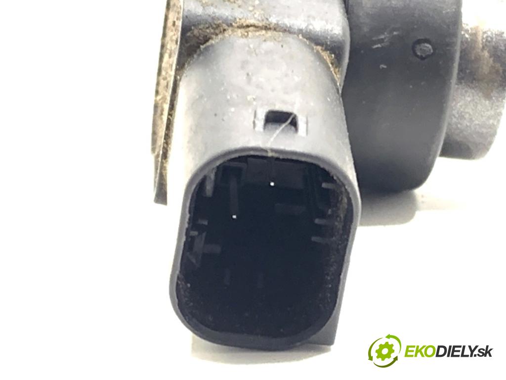 CITROEN C4 II liftback 2017 81 kW 1.2 THP 110 1199 Snímač PDC 9666016377VL