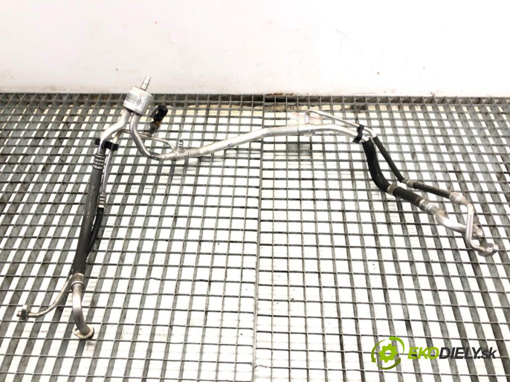 CITROEN C4 II liftback 2017 81 kW 1.2 THP 110 1199 rúrka klimatizace 9819884480 (Trubka klimatizace)