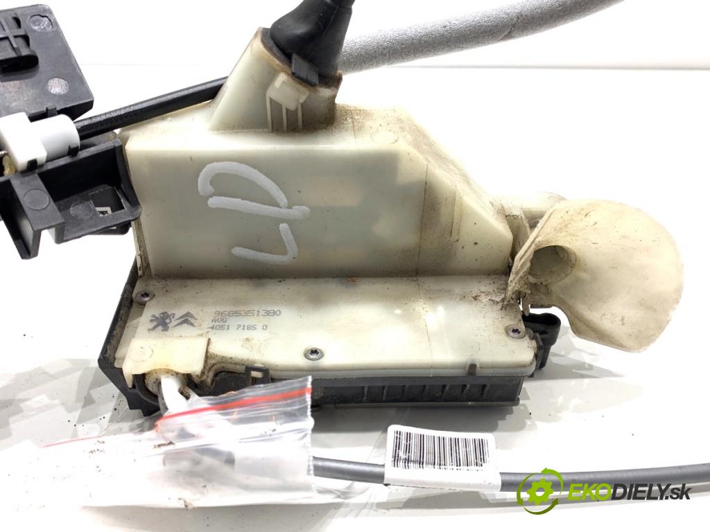 CITROEN C4 II liftback 2017 81 kW 1.2 THP 110 1199 zámok Dvere ľavy predný 9685351380