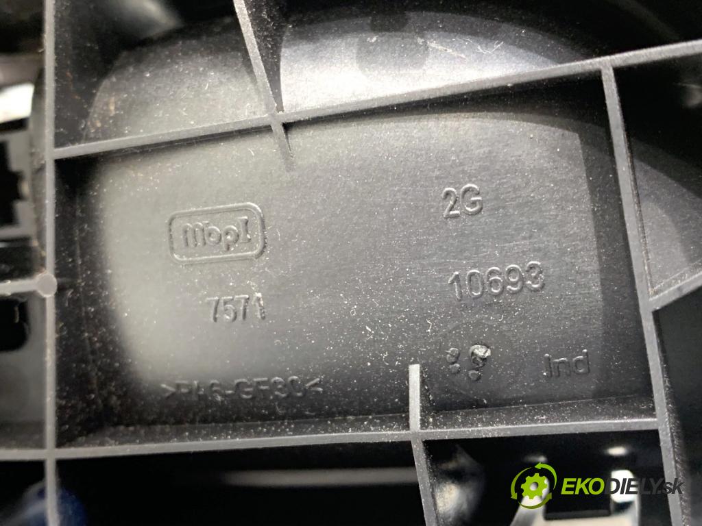 CITROEN C4 II liftback 2017 81 kW 1.2 THP 110 1199 zámok Dvere ľavy predný 9685351380