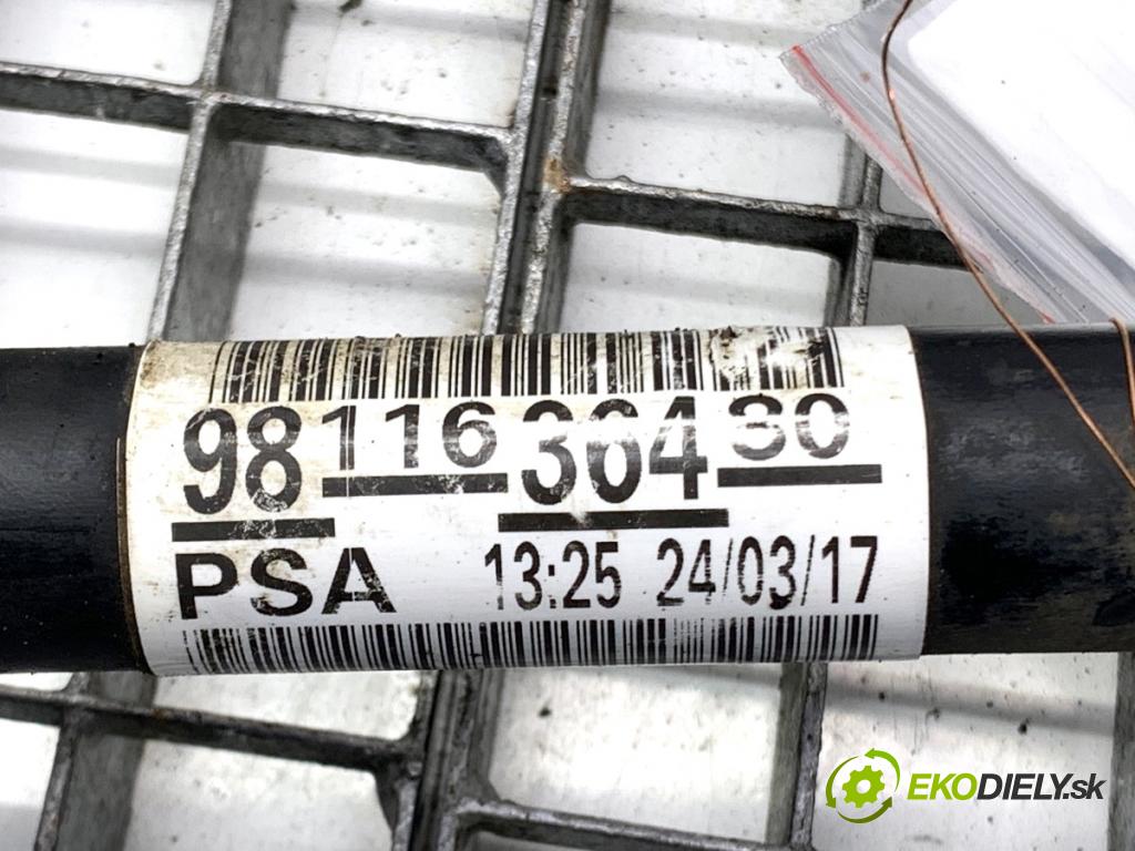 CITROEN C4 II liftback 2017 81 kW 1.2 THP 110 1199 Poloos pravy predný 9811636480