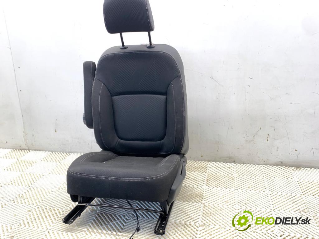 RENAULT TRAFIC III Skrzynia 2025 125 kW 2.0 dCi 170 (FGMM) 1997 Sedadlo ľavy predný