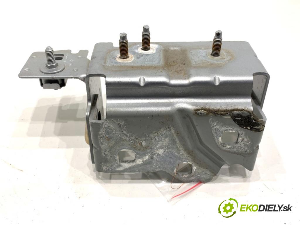 RENAULT TRAFIC III Skrzynia 2025 125 kW 2.0 dCi 170 (FGMM) 1997 držák blatníka pravý 663502593R