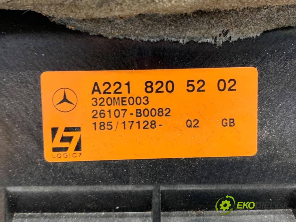 MERCEDES-BENZ W221 sedan 2007 173 kW S 320 CDI (221.022, 221.122) 2987 subwoofer A2218205202 (Audio zariadenie)