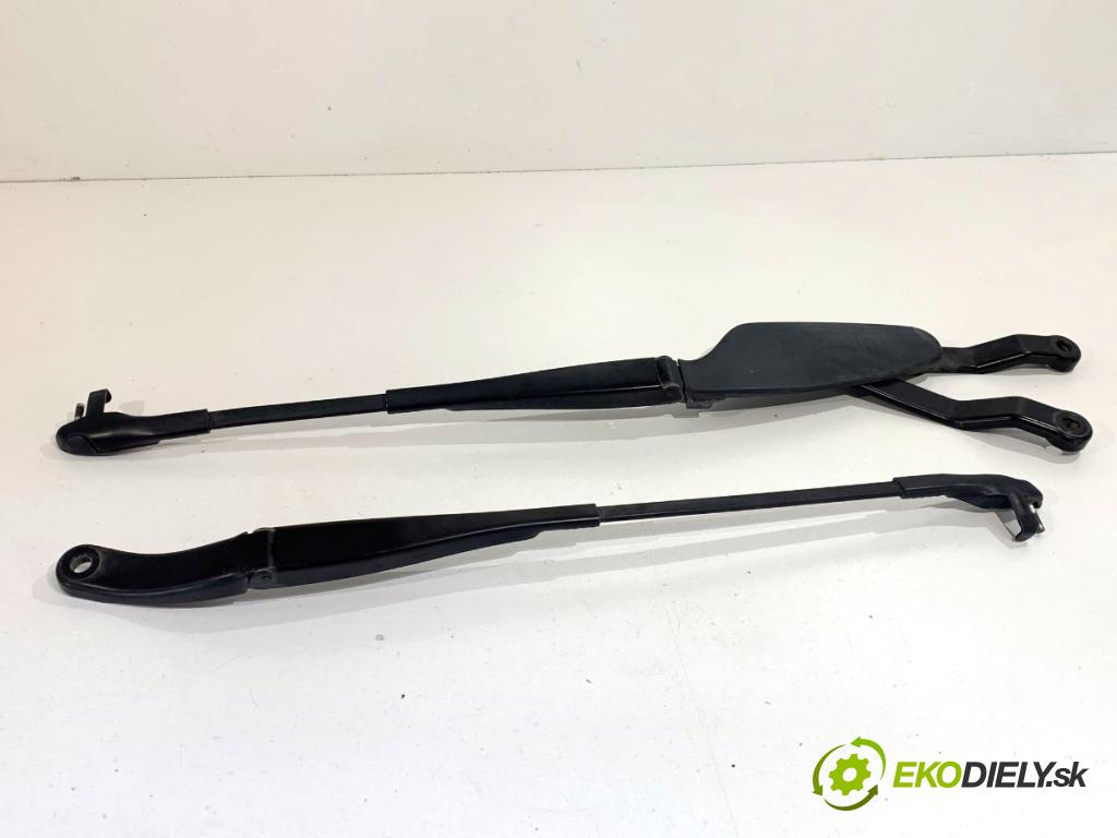 MERCEDES-BENZ W221 sedan 2007 173 kW S 320 CDI (221.022, 221.122) 2987 ramena stěrače přední část A2218200144 A2218200244