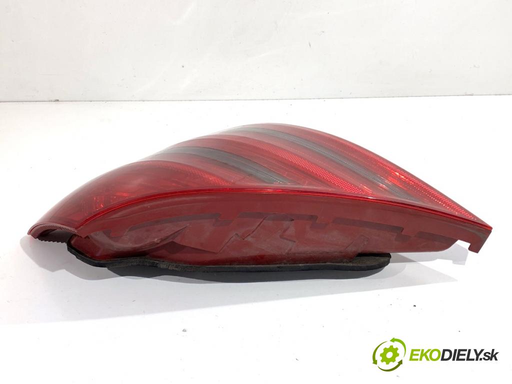 MERCEDES-BENZ W221 sedan 2007 173 kW S 320 CDI (221.022, 221.122) 2987 Svetlo pravy zad