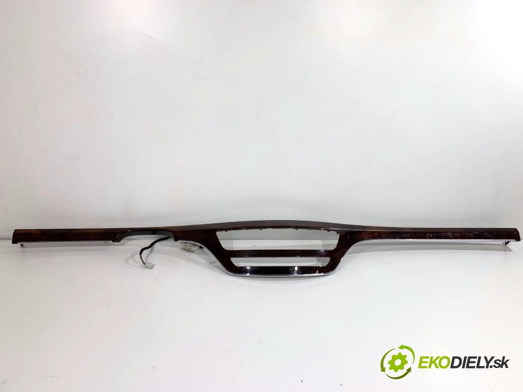 MERCEDES-BENZ W221 sedan 2007 173 kW S 320 CDI (221.022, 221.122) 2987 lišty kryt A2216800671 (Lišta)