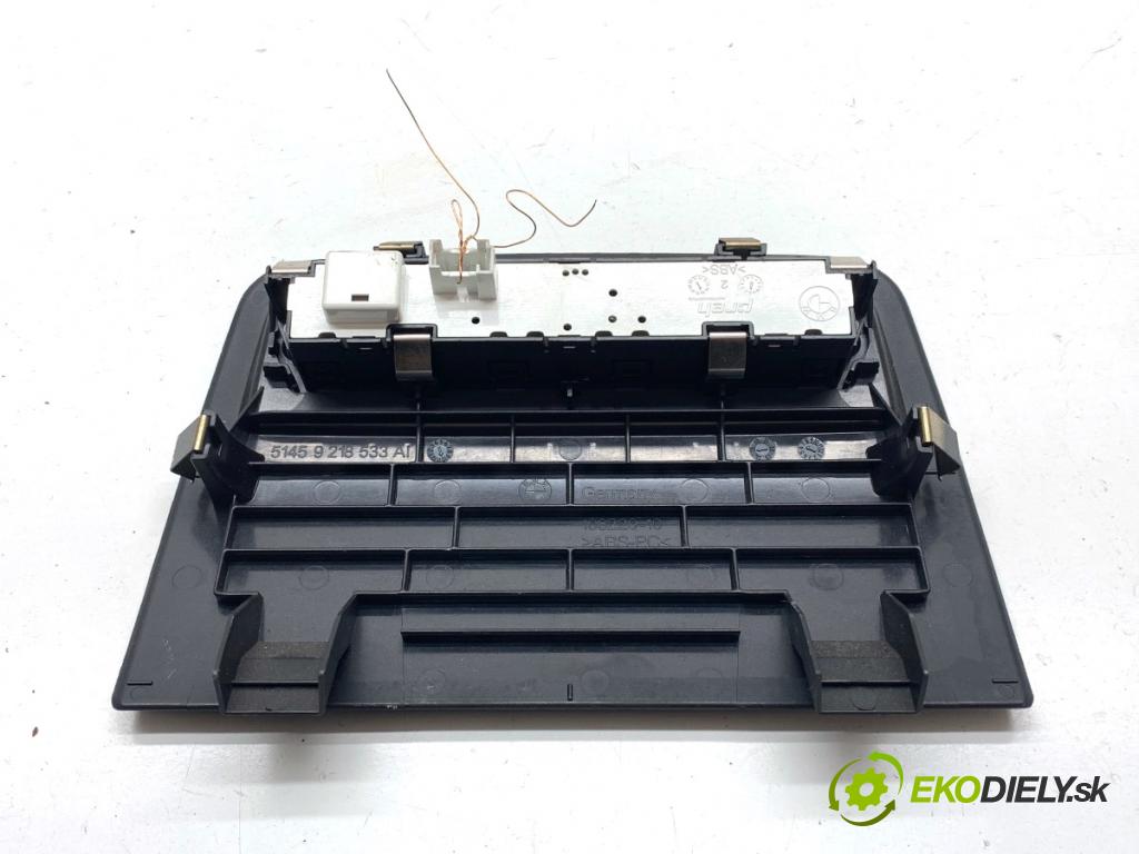 BMW F34 liftback 2015 140 kW 320 d 1995 Prepínač Panel ASISTENT: volantu 9268476