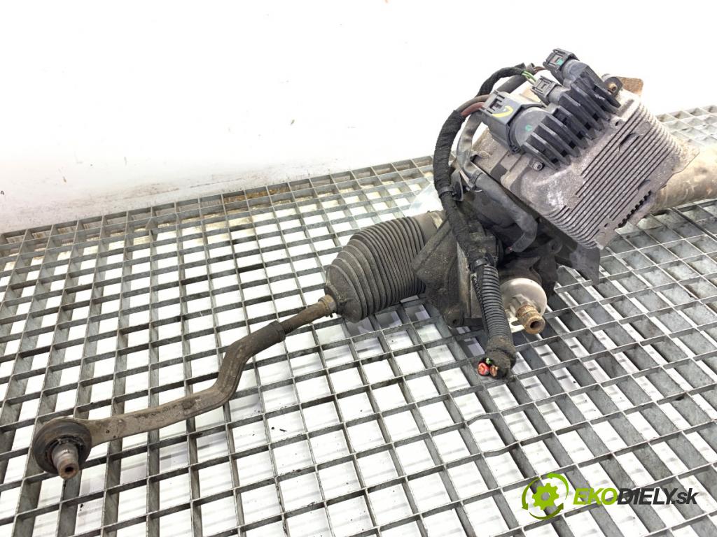 MERCEDES-BENZ W169 liftback 2006 85 kW A 170 (169.032, 169.332) 1699 řízení volantu řízení 6820000072