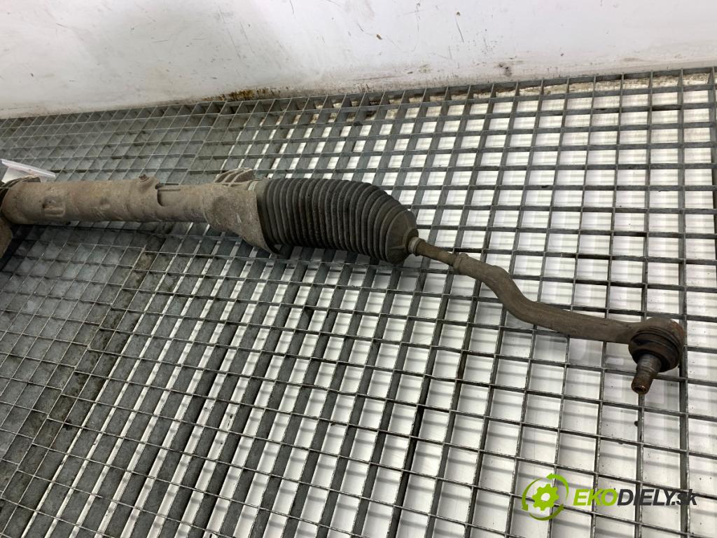 MERCEDES-BENZ W169 liftback 2006 85 kW A 170 (169.032, 169.332) 1699 řízení volantu řízení 6820000072