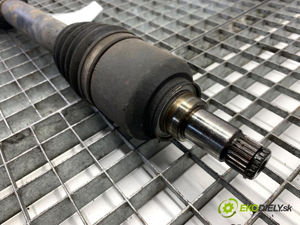 MERCEDES-BENZ W169 liftback 2006 85 kW A 170 (169.032, 169.332) 1699 Poloos ľavy predný