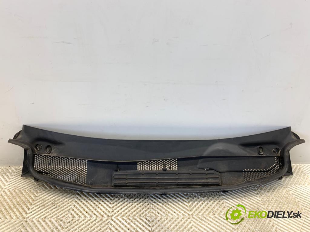 MERCEDES-BENZ W169 liftback 2006 85 kW A 170 (169.032, 169.332) 1699 Torpédo, plast pod čelné okno A1698300013 (Torpédo (plast pod čelným sklom))