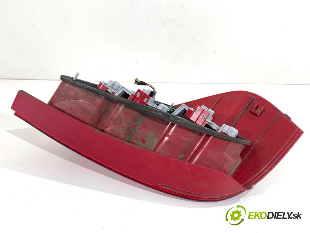 MERCEDES-BENZ W169 liftback 2006 85 kW A 170 (169.032, 169.332) 1699 Svetlo pravy zad A1698200464