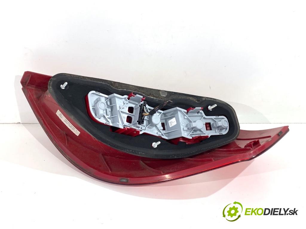 MERCEDES-BENZ W169 liftback 2006 85 kW A 170 (169.032, 169.332) 1699 Svetlo ľavy zad 1698200364