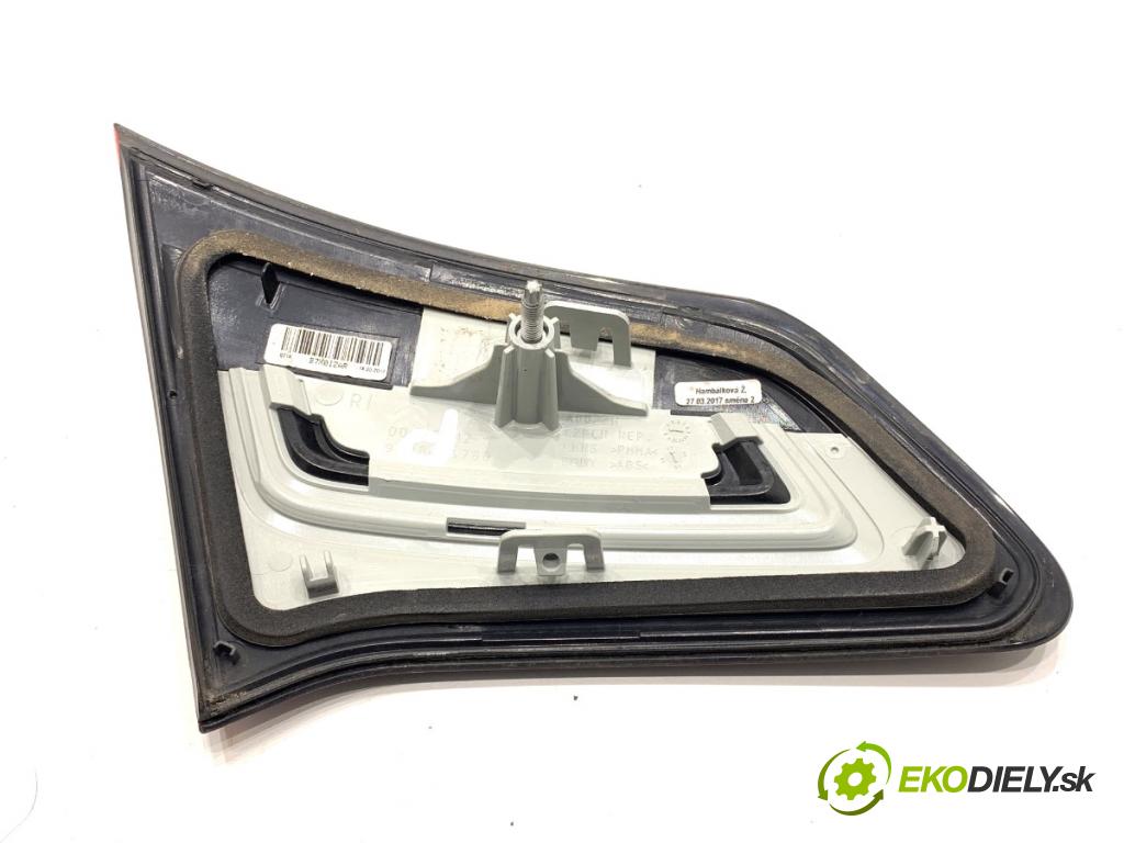 CITROEN C4 II liftback 2017 81 kW 1.2 THP 110 1199 Svetlo zad pravá vnútorná 9808624780 (Kľučka dverí ostatné)