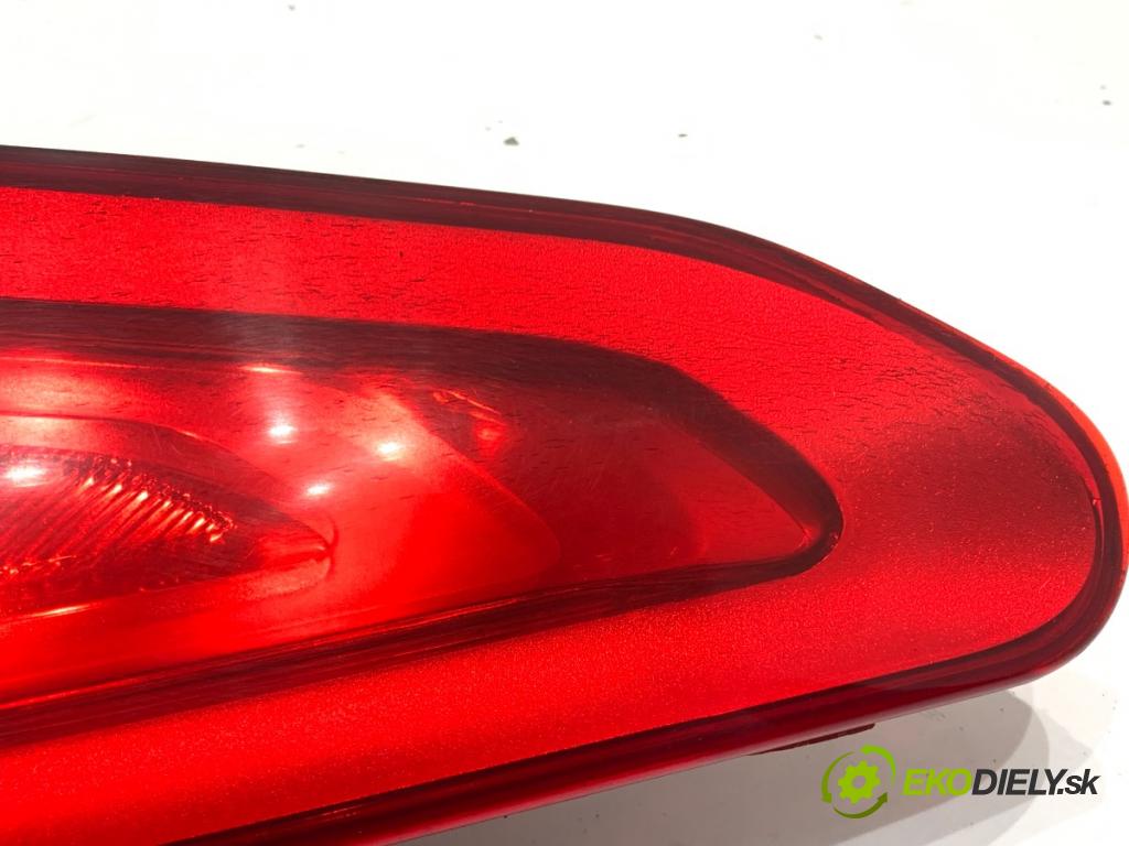 CITROEN C5 III sedan 2010 103 kW 2.0 HDi 140 1997 Svetlo pravy zad