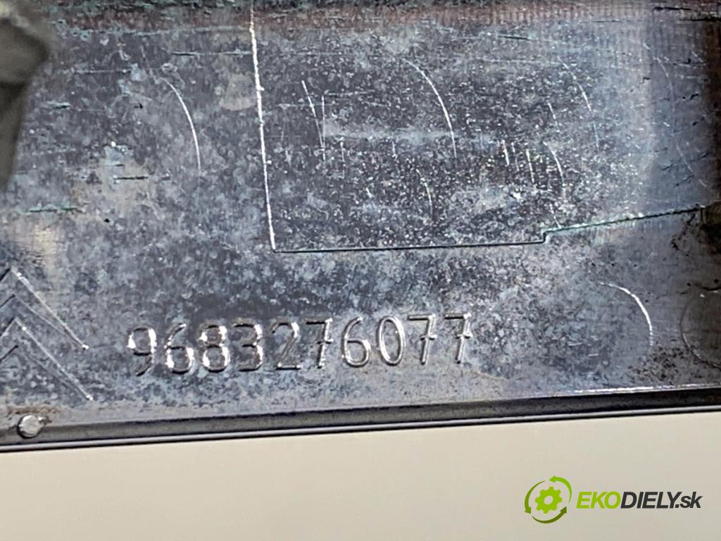 CITROEN C5 III sedan 2010 103 kW 2.0 HDi 140 1997 Lišta nárazníka zad ľavá strana chróm 9683276077