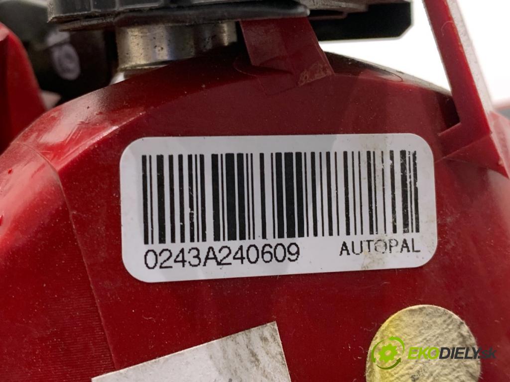 CITROEN C5 III sedan 2010 103 kW 2.0 HDi 140 1997 Svetlo zad ľavá strana vnútorná 9671811480 (Kľučka dverí ostatné)