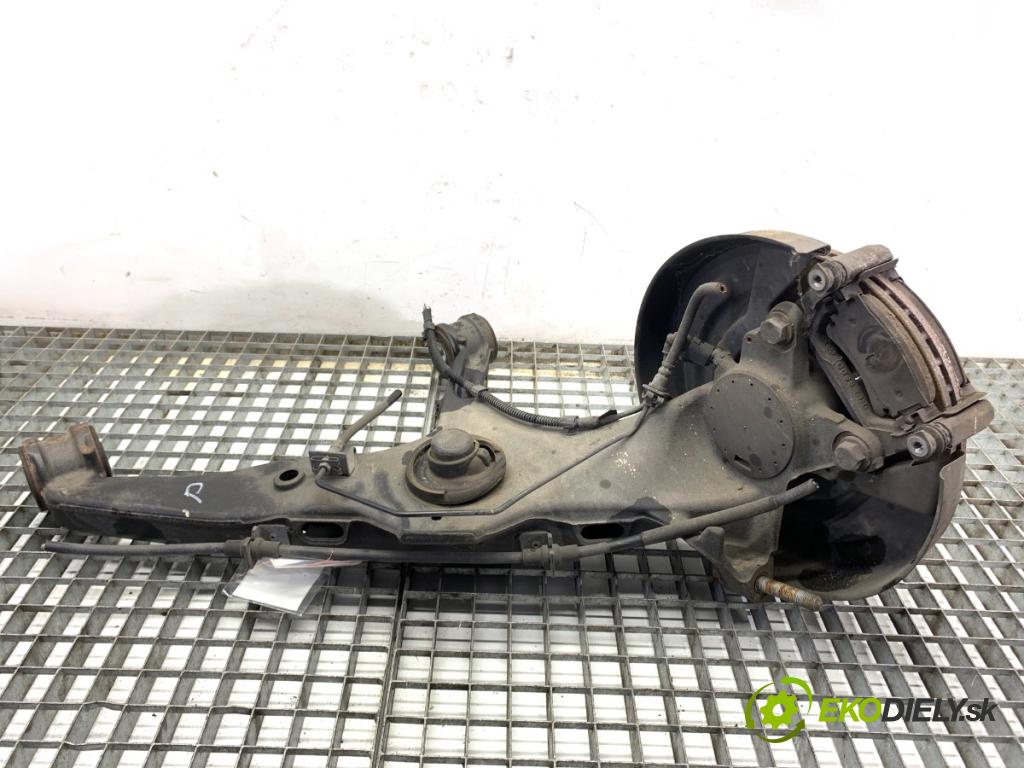 VW TRANSPORTER T6 Autobus 2024 110 kW 2.0 TDI 1968 náboj rameno pravý zadní část 7E0501414A