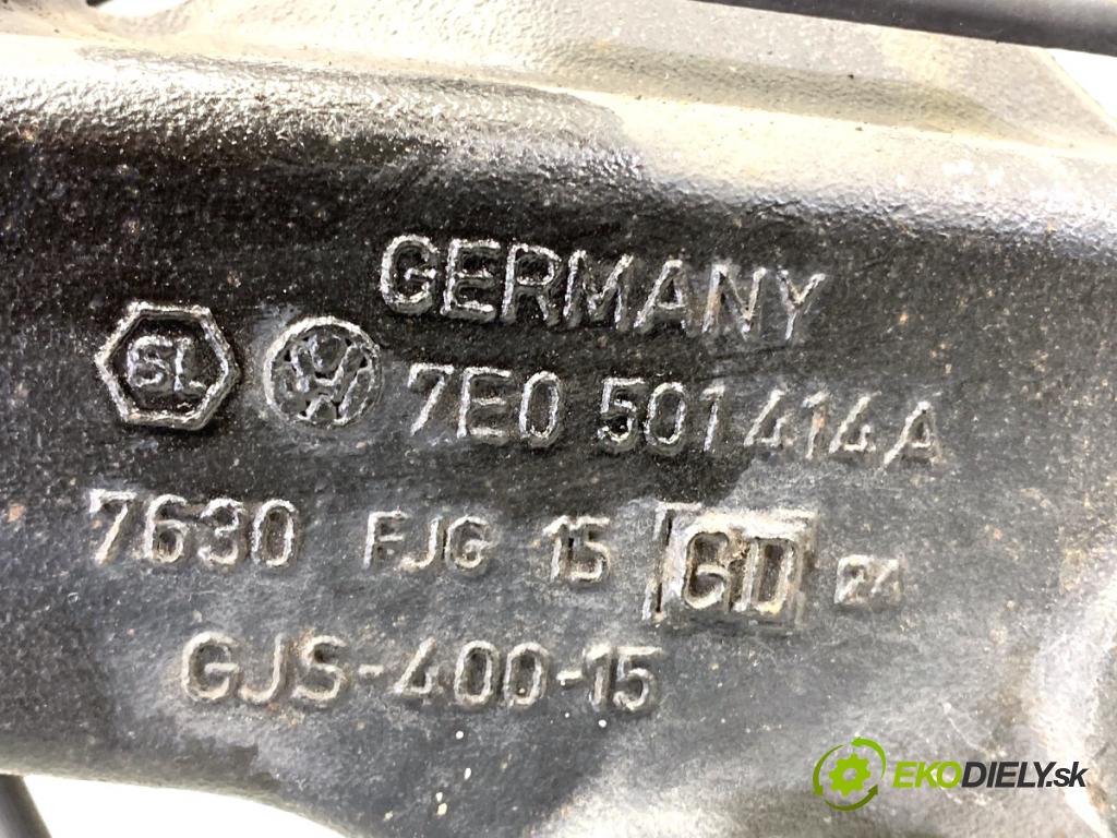 VW TRANSPORTER T6 Autobus 2024 110 kW 2.0 TDI 1968 náboj rameno pravý zadní část 7E0501414A