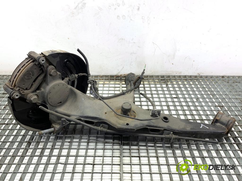 VW TRANSPORTER T6 Autobus 2024 110 kW 2.0 TDI 1968 náboj Rameno ľavy zad 7E0501413A