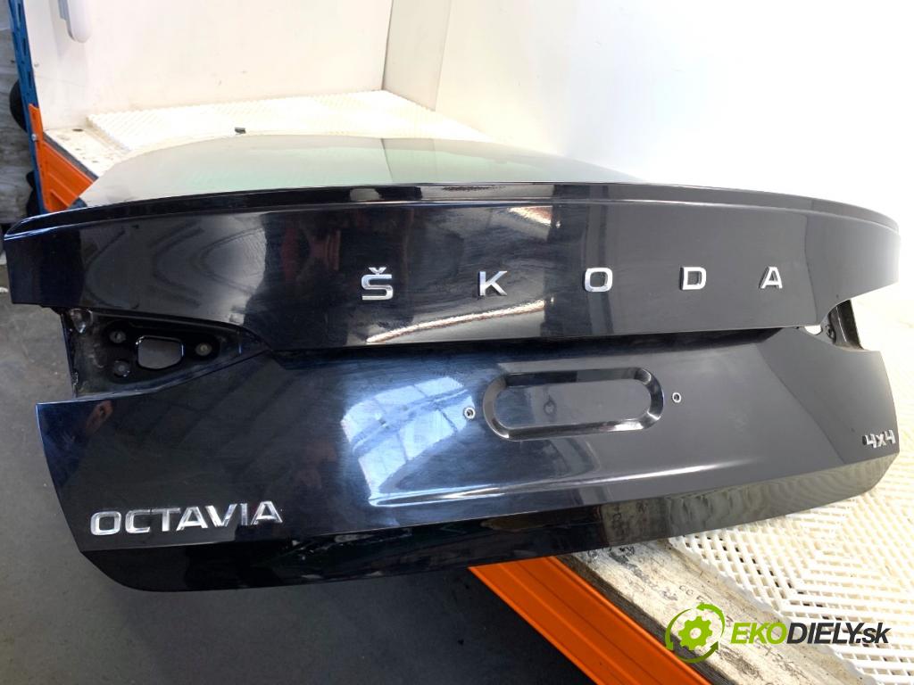SKODA OCTAVIA IV liftback 2023 140 kW 2.0 TSI 4x4 1984 kapota zad LF9R