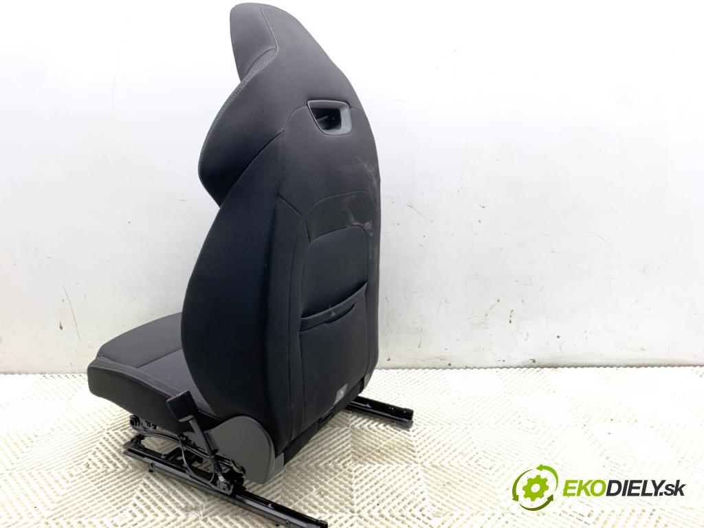 SKODA OCTAVIA IV liftback 2023 140 kW 2.0 TSI 4x4 1984 Sedadlo pravy predný