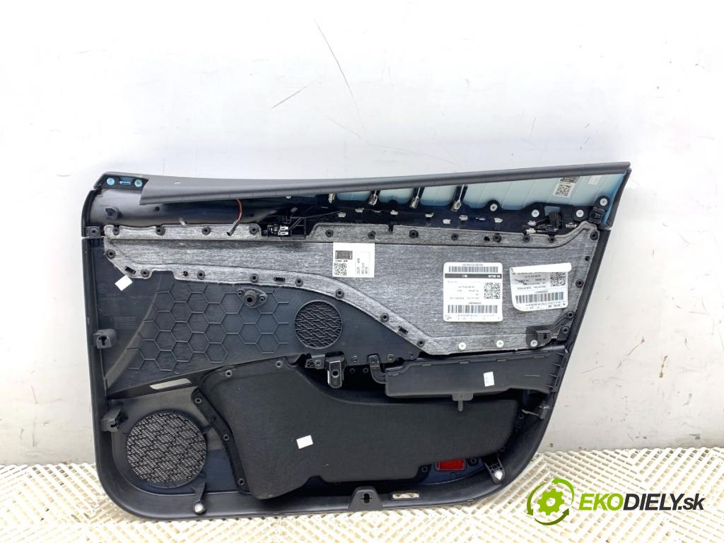 SKODA OCTAVIA IV liftback 2023 140 kW 2.0 TSI 4x4 1984 čalúnenie Dvere ľavy predný