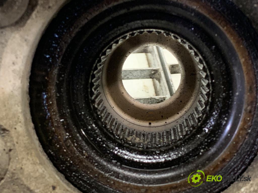 AUDI A8 D4 sedan 2014 283 kW 4.2 TDI quattro 4134 náboj ľavy predný