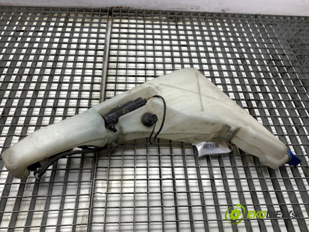 AUDI A8 D4 sedan 2014 283 kW 4.2 TDI quattro 4134 nádržka ostřikovačů 4H0955451B