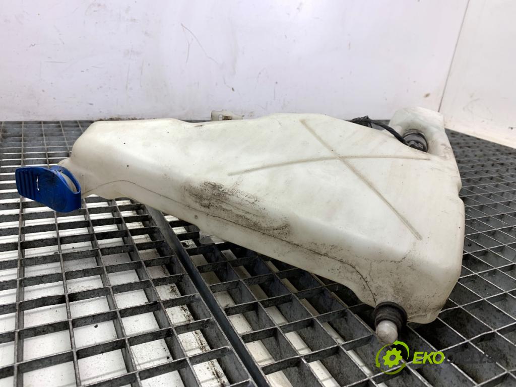 AUDI A8 D4 sedan 2014 283 kW 4.2 TDI quattro 4134 Nádržka ostrekovačov 4H0955451B