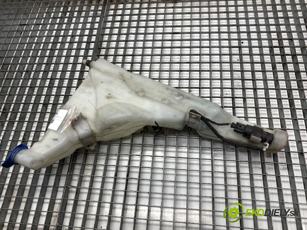 AUDI A8 D4 sedan 2014 283 kW 4.2 TDI quattro 4134 Nádržka ostrekovačov 4H0955451B