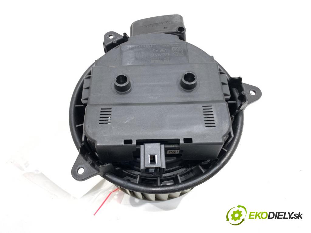 AUDI A8 D4 sedan 2014 283 kW 4.2 TDI quattro 4134 ventilátor kúrenia 4H1820021B