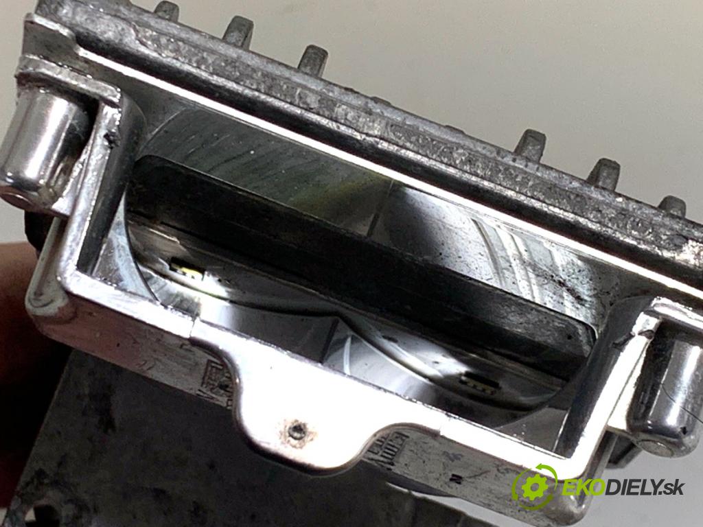 VW TRANSPORTER T6 Autobus 2024 110 kW 2.0 TDI 1968 Modul LED B010917-A