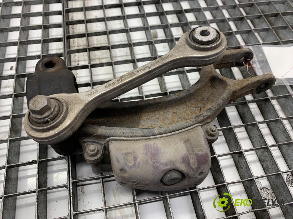 AUDI A8 D4 sedan 2014 283 kW 4.2 TDI quattro 4134 Rameno Uchytenie tlmiča pravy 8R0413C