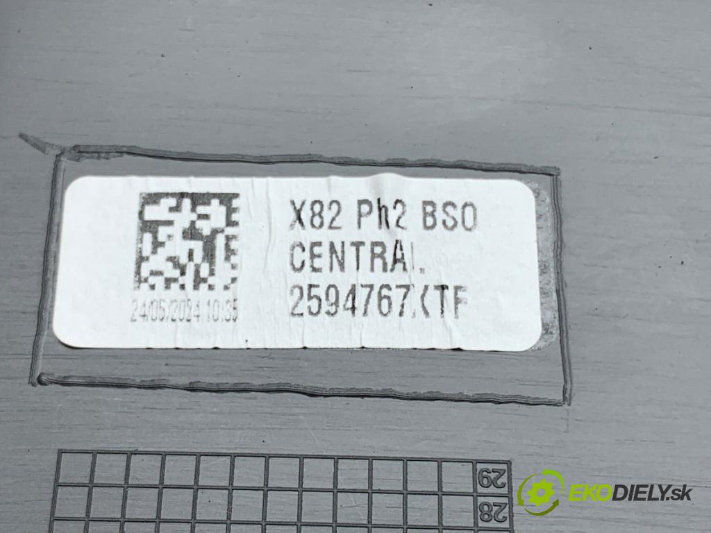 RENAULT TRAFIC III Skrzynia 2025 125 kW 2.0 dCi 170 (FGMM) 1997 Priehradka, kastlík prístrojovky 2594768X