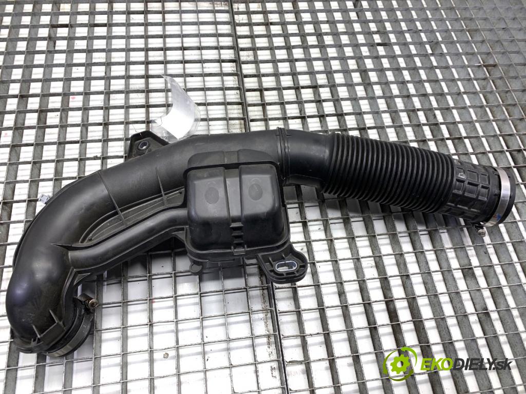 RENAULT TRAFIC III Skrzynia 2025 125 kW 2.0 dCi 170 (FGMM) 1997 Rúra vzduchu intercoolera 93460920