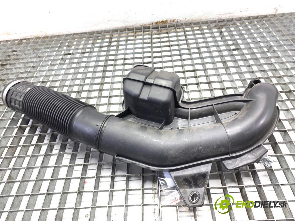 RENAULT TRAFIC III Skrzynia 2025 125 kW 2.0 dCi 170 (FGMM) 1997 Rúra vzduchu intercoolera 93460920