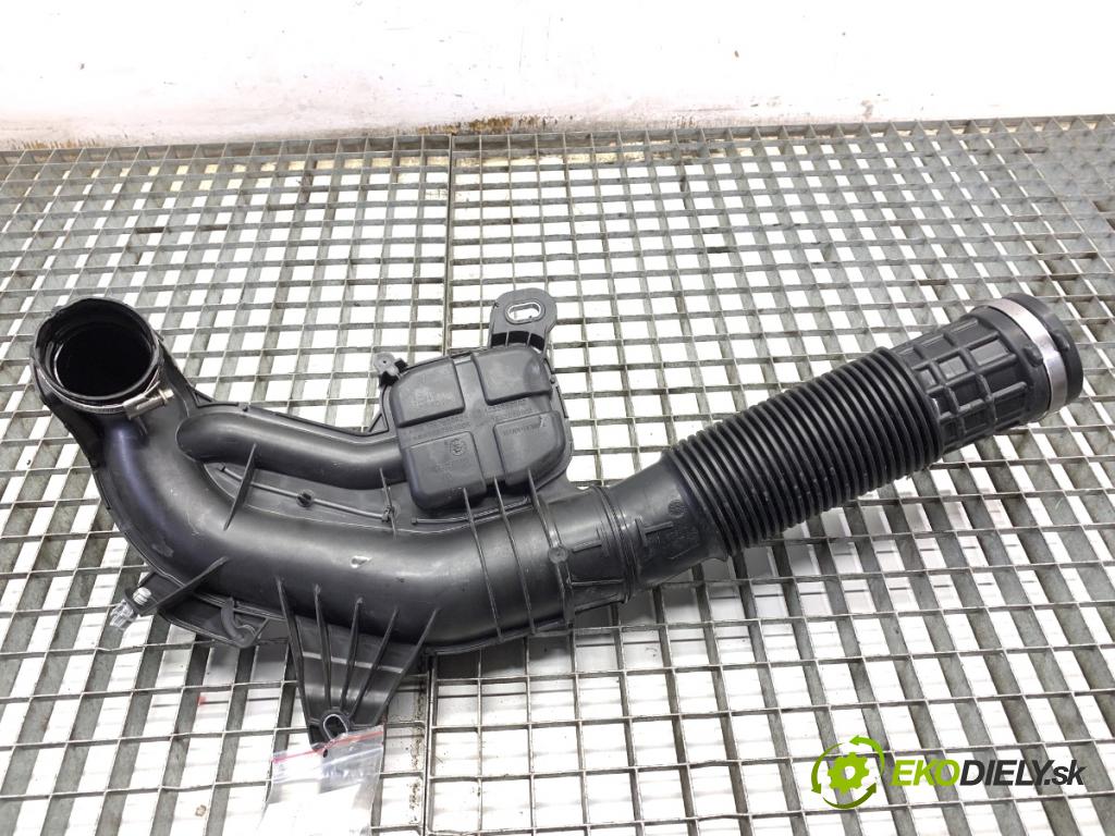 RENAULT TRAFIC III Skrzynia 2025 125 kW 2.0 dCi 170 (FGMM) 1997 Rúra vzduchu intercoolera 93460920