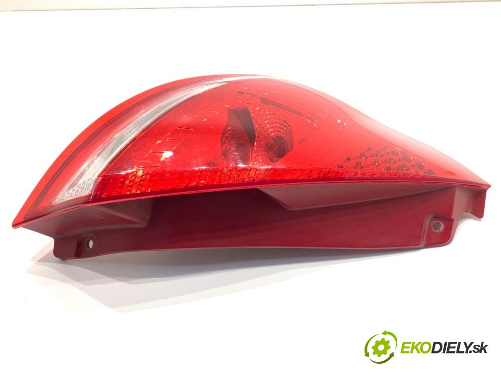FORD FIESTA MK7 liftback 2011 88 kW 1.6 Ti 1596 Svetlo ľavy zad 8A61-13405-A