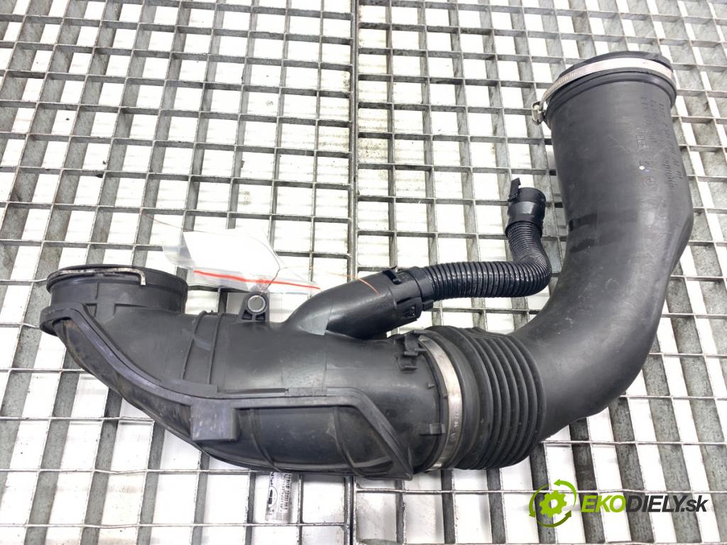 BMW F11 Kombi 2011 190 kW 530 d xDrive 2993 Rúra vzduchu 8514090