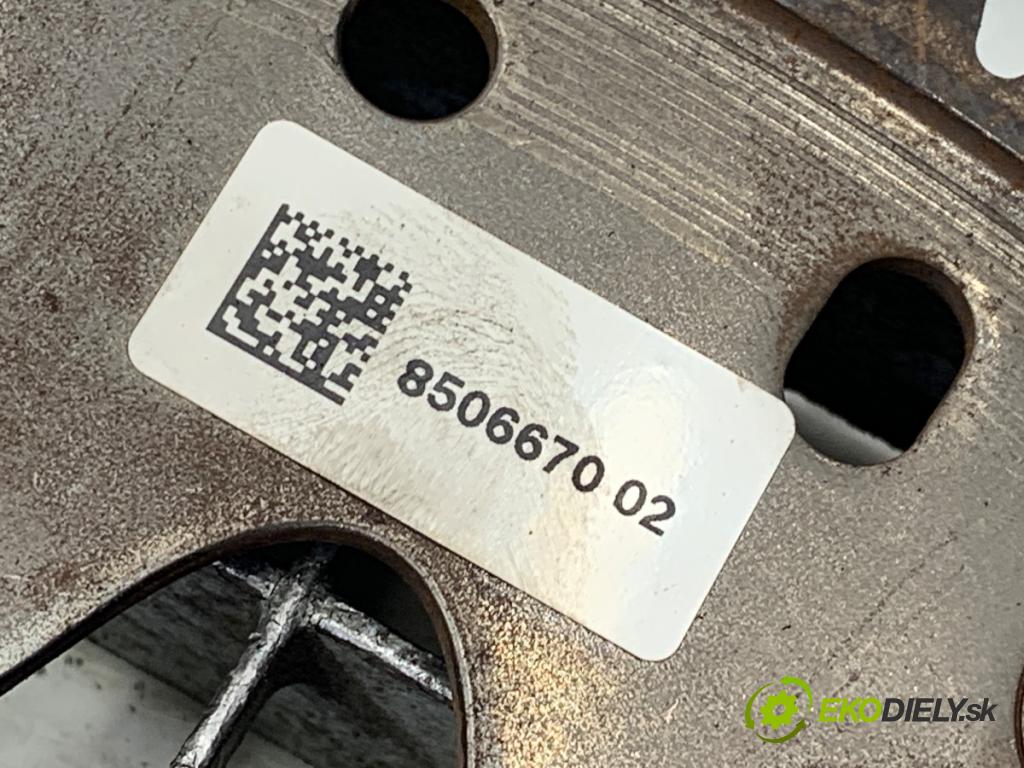 BMW F11 Kombi 2011 190 kW 530 d xDrive 2993 koleso zotrvačníkové 8506670 (Zotrvačník)