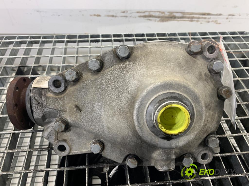 BMW F11 Kombi 2011 190 kW 530 d xDrive 2993 Most ,diferenciál predný 7584517