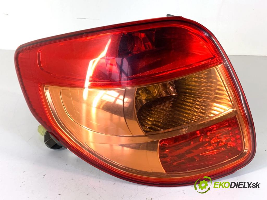 SUZUKI SX4 liftback 2008 88 kW 1.9 DDiS 4x4 (RW 419D) 1910 Svetlo ľavy zad 220-16684