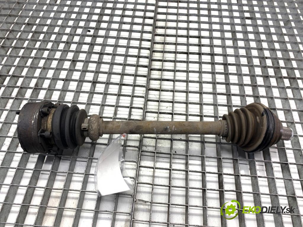 VW GOLF V liftback 2005 77 kW 1.9 TDI 1896 Poloos ľavy predný 