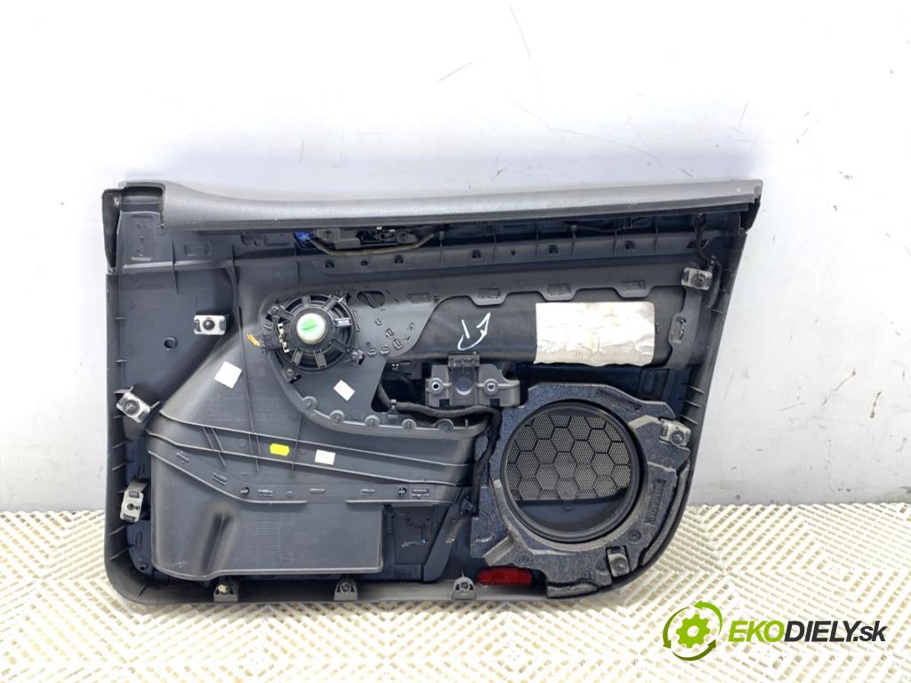 VW GOLF V liftback 2005 77 kW 1.9 TDI 1896 čalúnenie Dvere ľavy predný