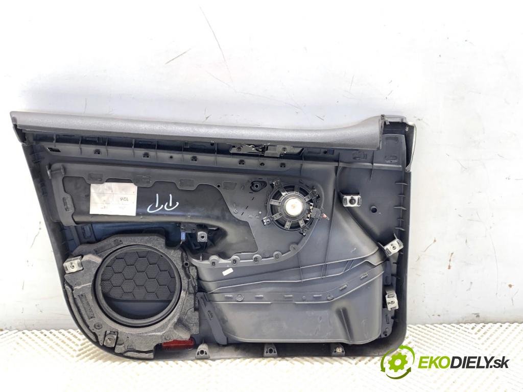 VW GOLF V liftback 2005 77 kW 1.9 TDI 1896 čalúnenie Dvere pravy predný