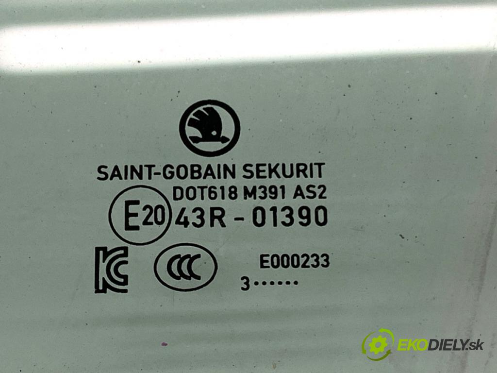 SKODA OCTAVIA IV liftback 2023 140 kW 2.0 TSI 4x4 1984 Okno ľavy predný 5E3845201