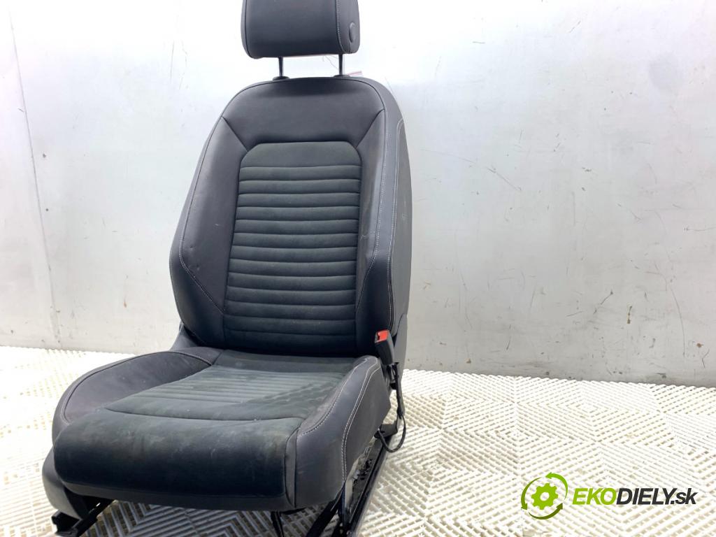 VW PASSAT B8 sedan 2022 206 kW 2.0 TSI 4motion 1984 Sedadlo pravy predný