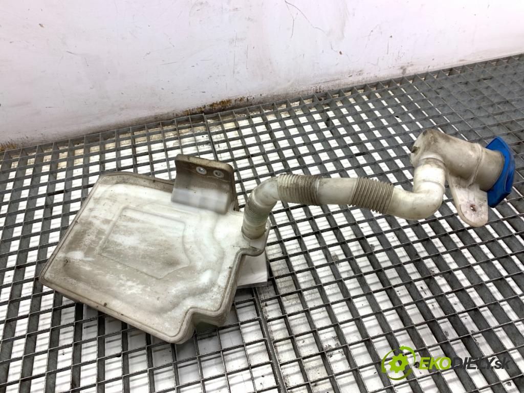 SKODA OCTAVIA II liftback 2008 77 kW 1.9 TDI 1896 Nádržka ostrekovačov 1K0955453